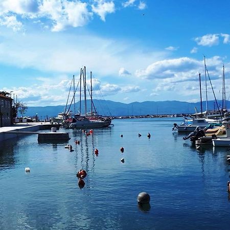 Apartments Ljuba I Mare Malinska Eksteriør billede