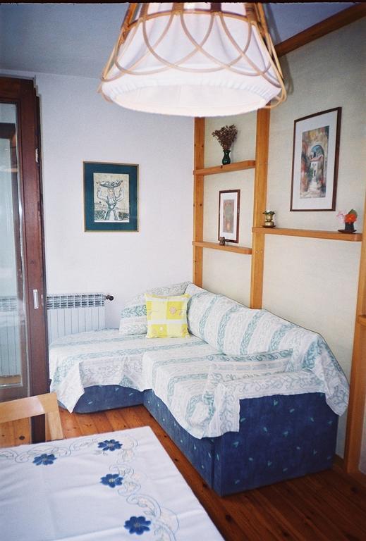 Apartments Ljuba I Mare Malinska Værelse billede