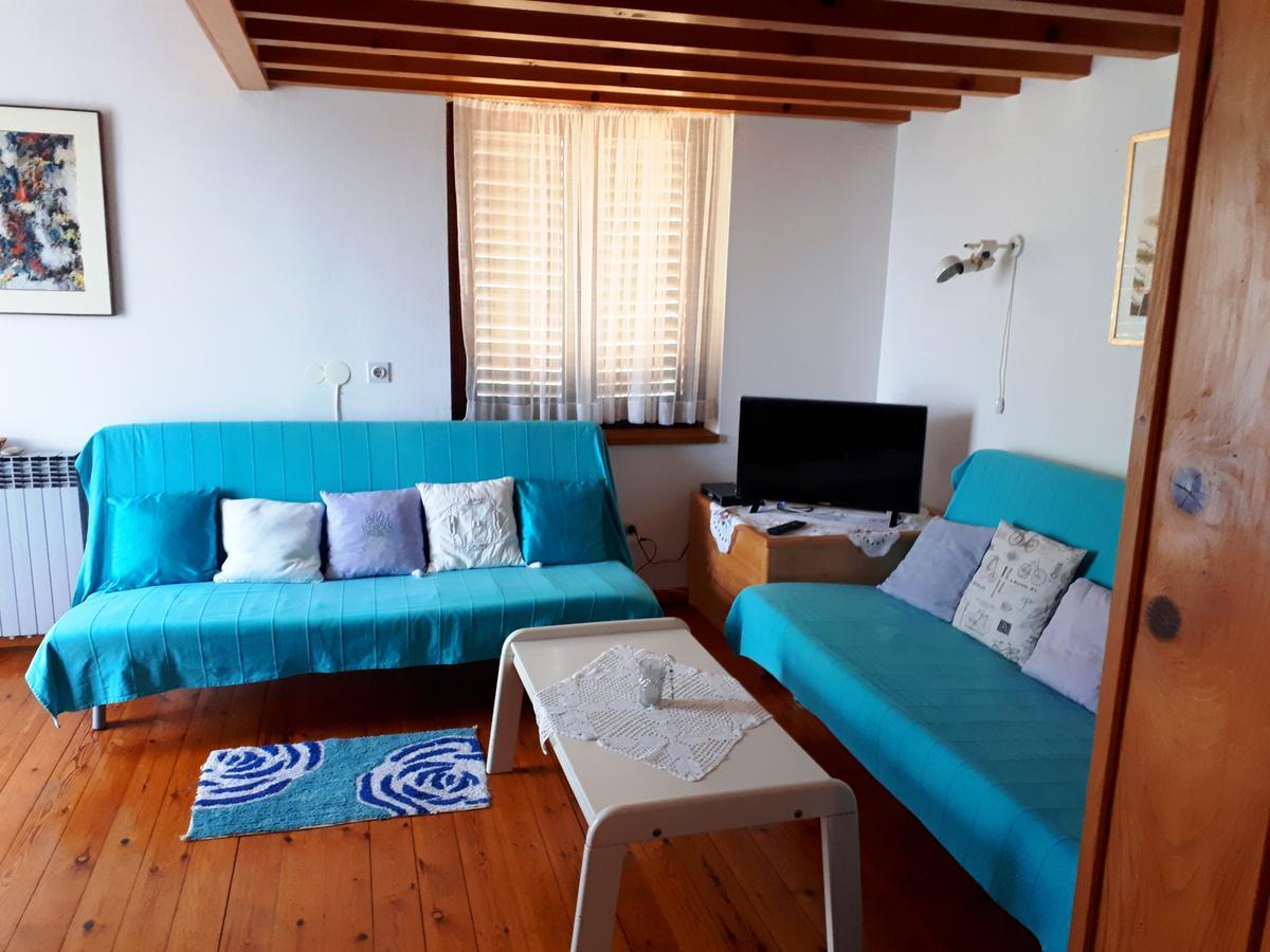 Apartments Ljuba I Mare Malinska Eksteriør billede